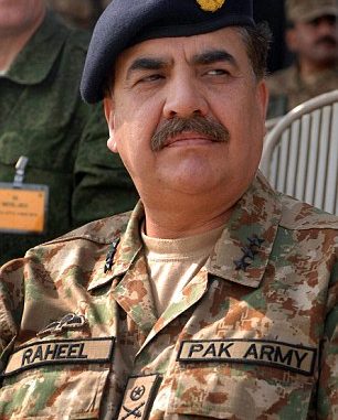 COAS Visits Aviation Base COAS Visits Aviation Base